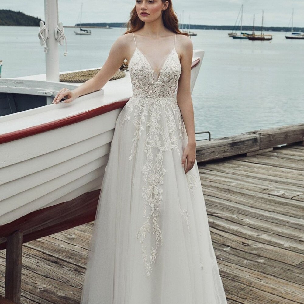 L'amour by Calla Blanche Lucinda LA20130 Wedding Gown Size 18 NEW